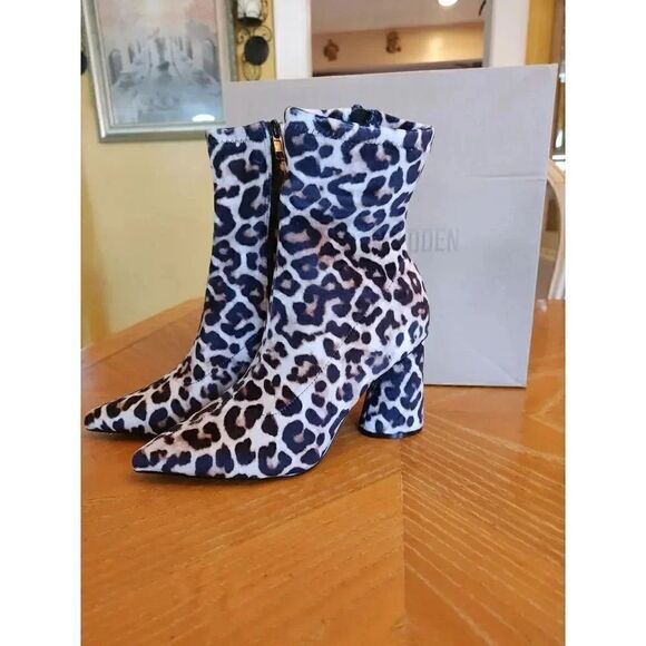 Steve Madden Valyant animal print boots size 7 - Picture 8 of 8